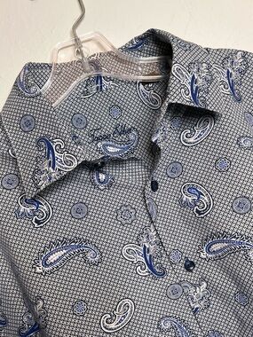 Tasso Elba Men's XL 17-17.5 Long Sleeve Button Up Cotton Paisley Blue Shirt Spot